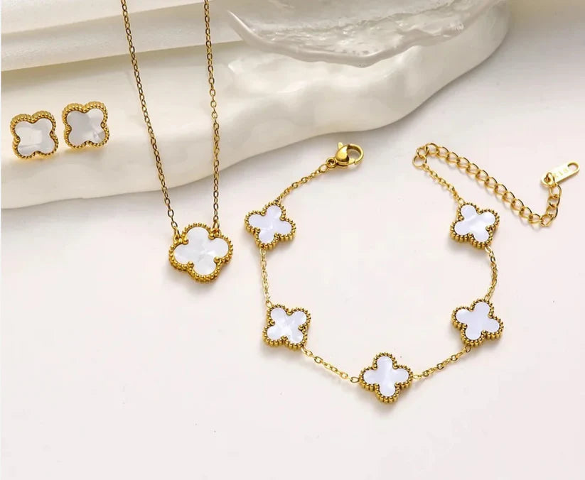 Stainless Steel Dream 5 motif White Clover Vanna Set